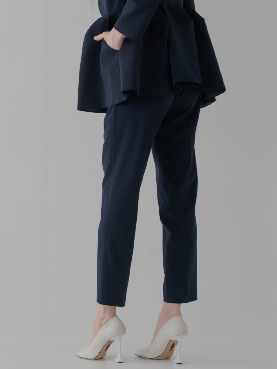 テーパードパンツ navy サイドのポケット