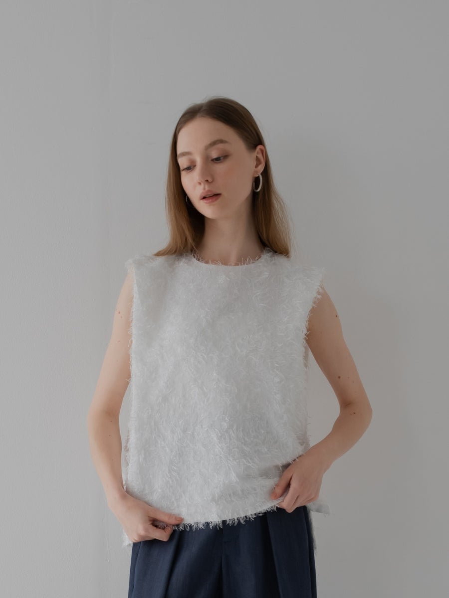 シャギーノースリトップス white 着用イメージ