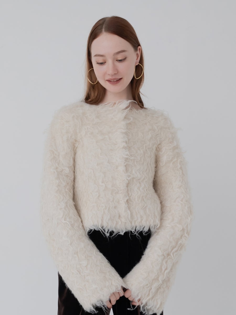 ウェイビーカーディガン ivory 着用イメージ