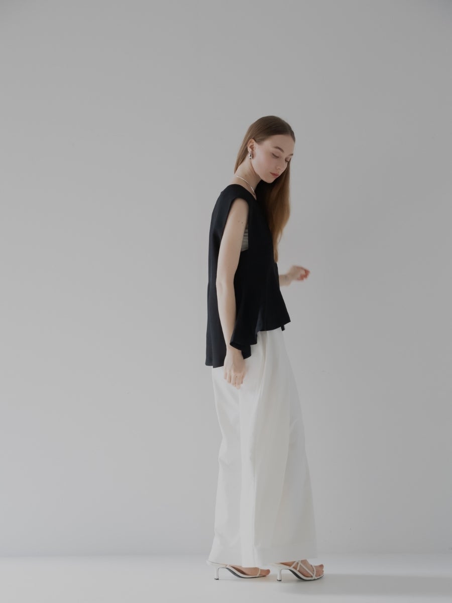 リネンライクジレ black 着用イメージ
