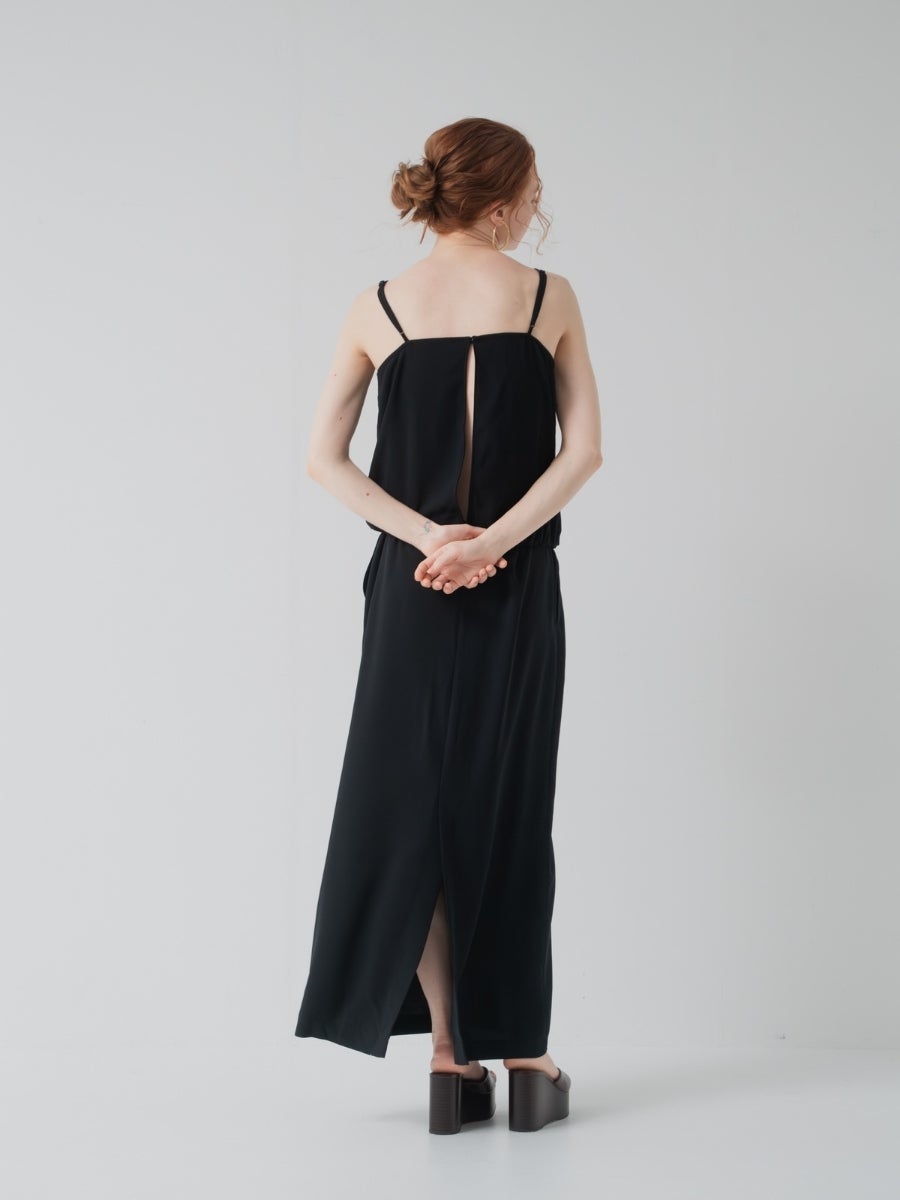 バックオープンワンピース black