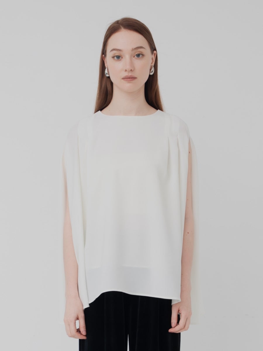 スリットスリーブブラウス white